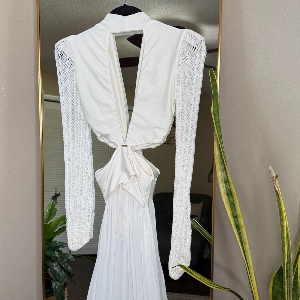 PATBO Plunge Lace Sleeve Maxi Dress in White NWOT - Picture 11 of 11